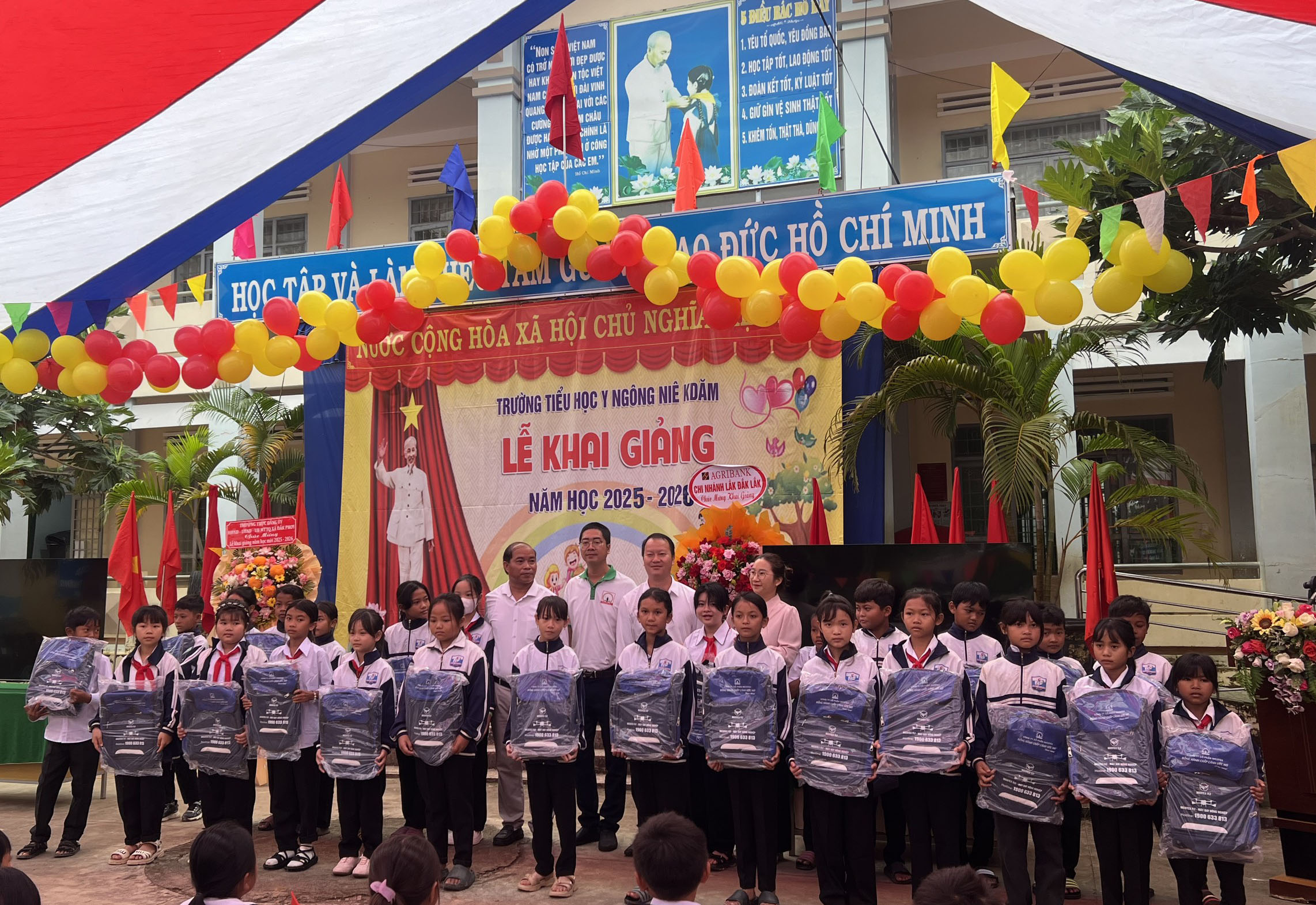 Khai giang 4
